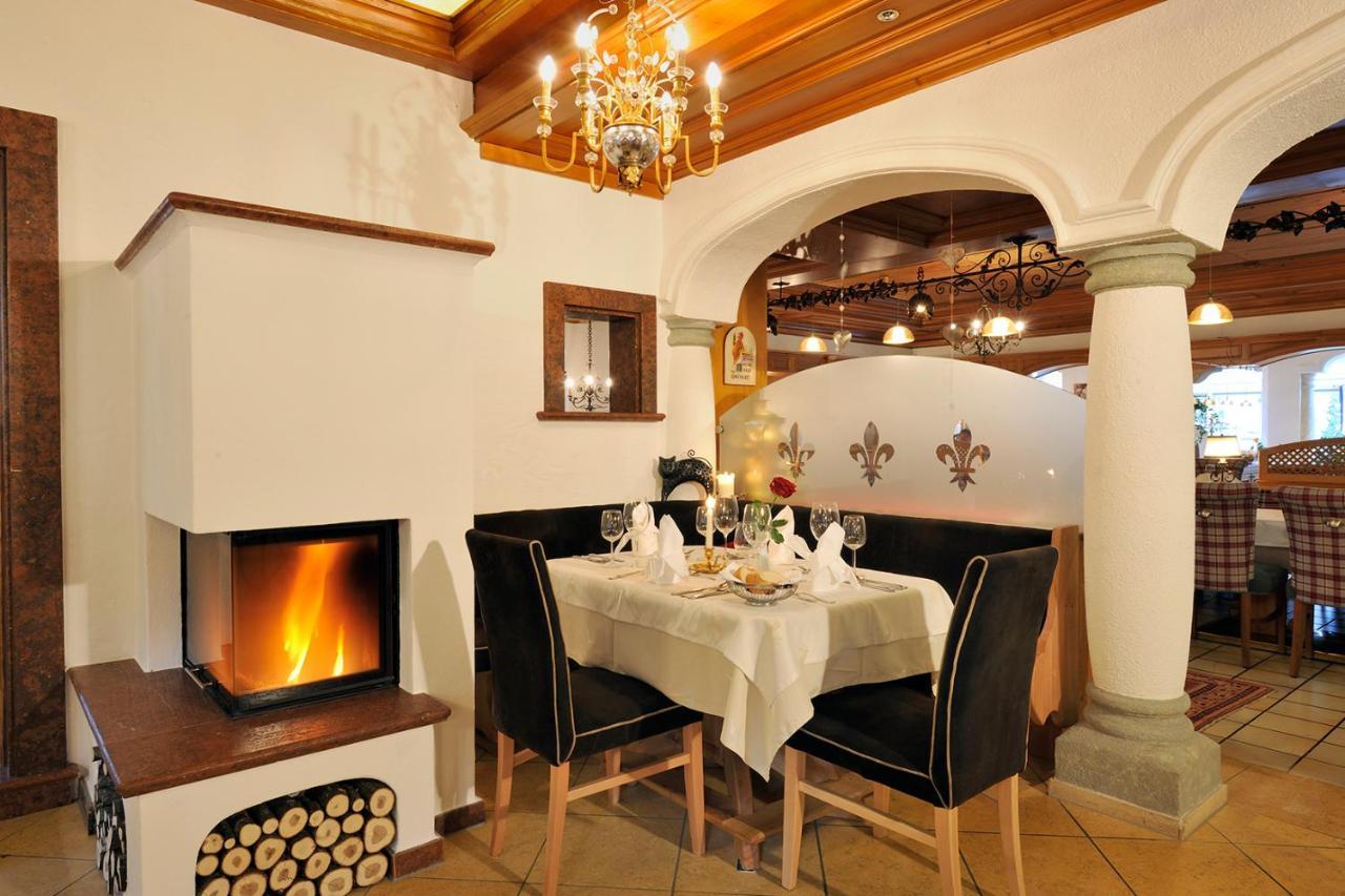 Hotel Herrschaftstaverne Haus im Ennstal Eksteriør billede