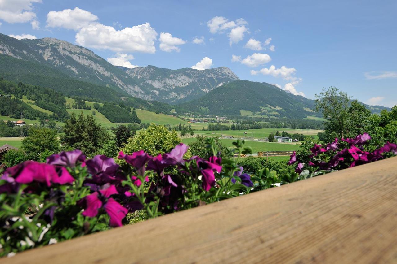 Hotel Herrschaftstaverne Haus im Ennstal Eksteriør billede