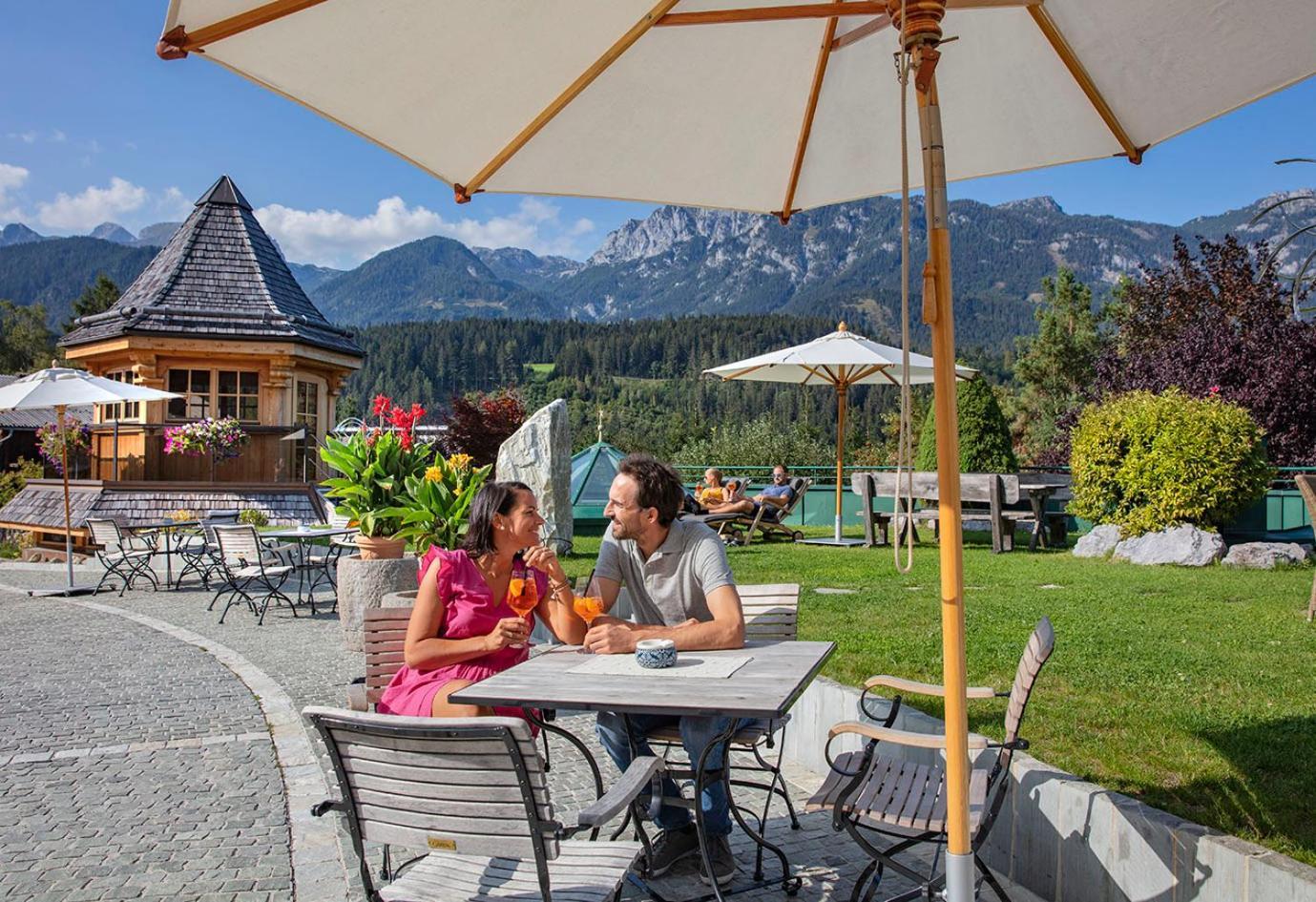 Hotel Herrschaftstaverne Haus im Ennstal Eksteriør billede